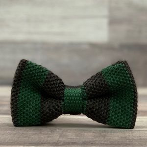 Men’s Green & Brown Bold Stripe Knit Bow Tie